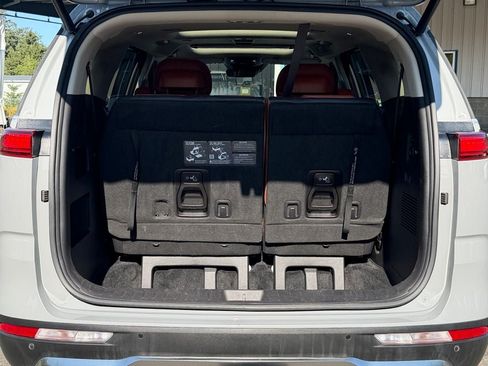 Used 2024 Kia Carnival SX Prestige FWD image 22