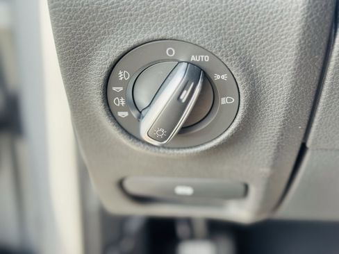 Used 2015 Audi Q7 3.0T S line Prestige w/ 21" S Line Plus Package image 33