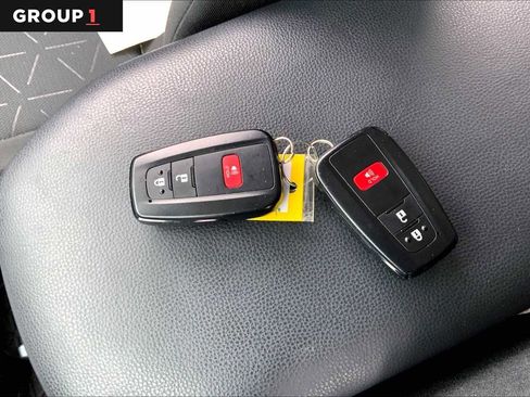 Certified 2022 Toyota RAV4 XLE image 27