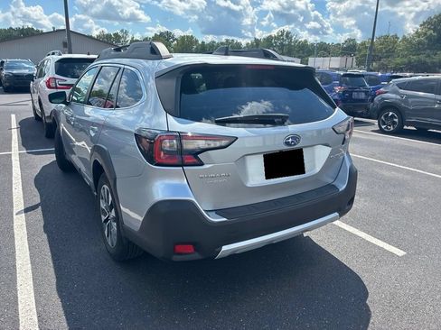Used 2024 Subaru Outback Limited XT w/ Popular Package #2 AWD/4WD image 3