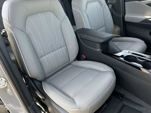 New 2026 Buick Envista Sport Touring FWD image 29