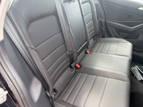 Used 2024 Volkswagen Jetta SE image 24