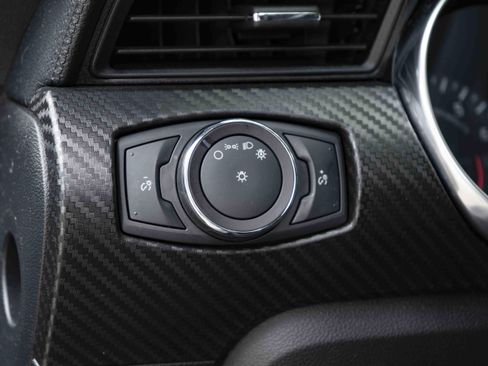 Used 2018 Ford Mustang Coupe image 38