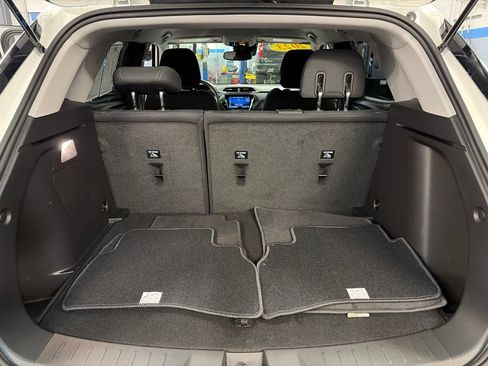 Used 2023 Chevrolet TrailBlazer LT w/ Convenience Package AWD/4WD image 14