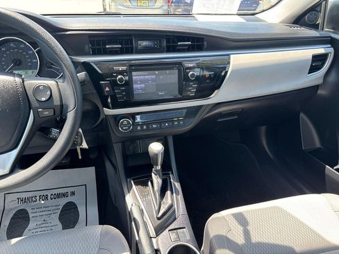 Used 2016 Toyota Corolla LE FWD image 15