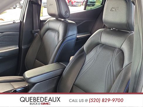 Used 2024 Buick Envista Sport Touring w/ Convenience I Package FWD image 11