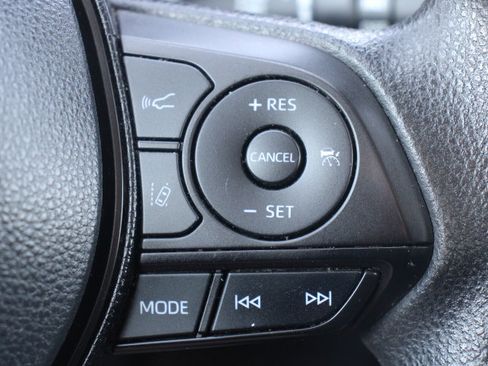 Used 2020 Toyota RAV4 XLE w/ Carpet Mat Package FWD image 24