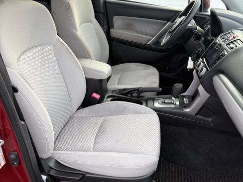 Used 2018 Subaru Forester 2.5i Premium image 7