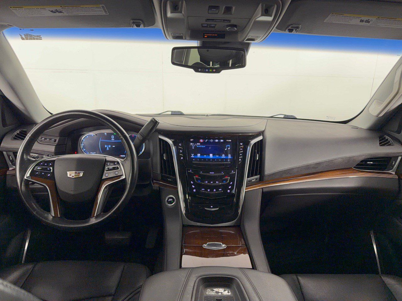Used 2016 Cadillac Escalade ESV Premium RWD image 17