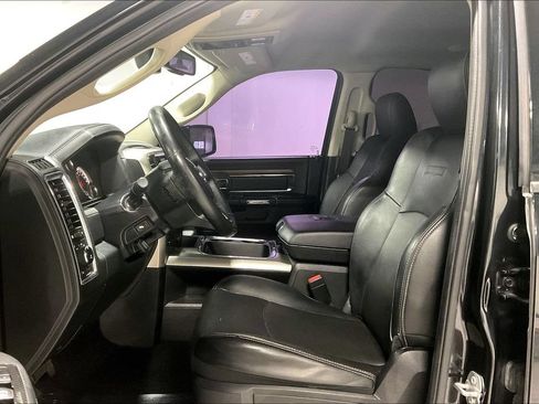 Used 2016 RAM 1500 Laramie w/ Convenience Group AWD/4WD image 30