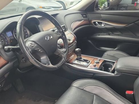 Used 2015 INFINITI Q70 L 3.7 w/ Deluxe Touring Package RWD image 13