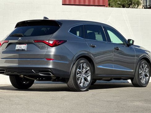 Certified 2023 Acura MDX FWD w/ Technology Package image 8