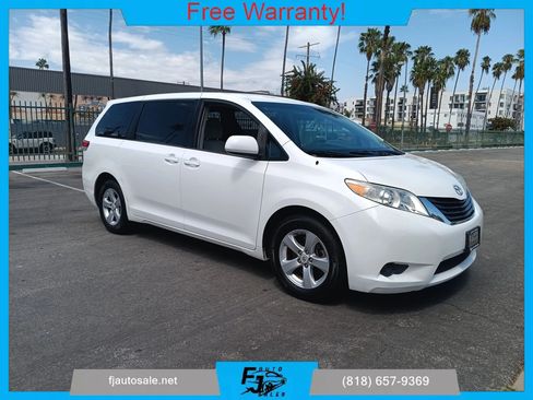 Used 2012 Toyota Sienna LE FWD image 1