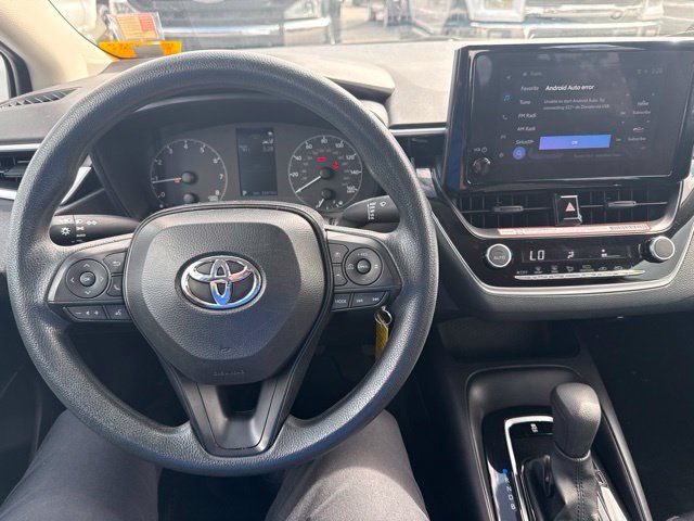 Used 2025 Toyota Corolla LE FWD image 9