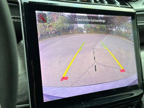 Used 2023 Jeep Grand Cherokee L Limited w/ Rear Seat Video Group I AWD/4WD image 20