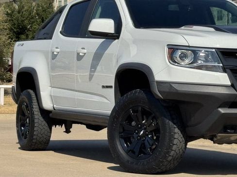 Used 2019 Chevrolet Colorado ZR2 w/ ZR2 Dusk Special Edition AWD/4WD image 3