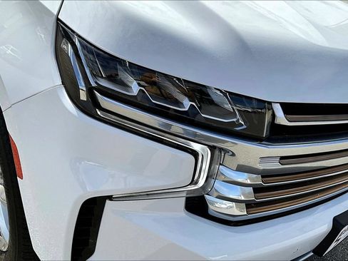Used 2024 Chevrolet Tahoe High Country w/ Premium Package AWD/4WD image 33