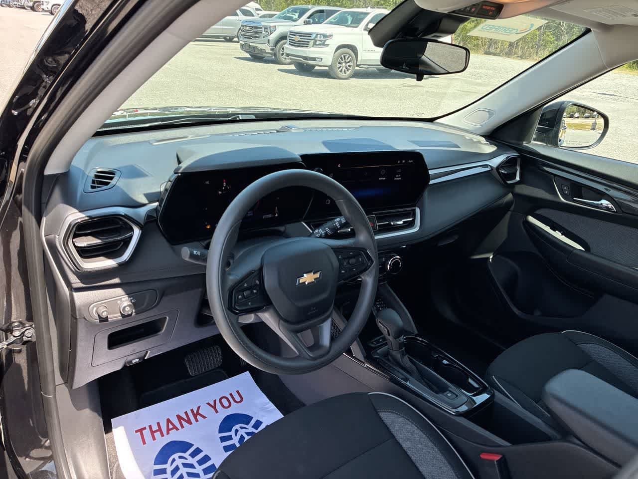 Used 2025 Chevrolet TrailBlazer LT FWD image 10