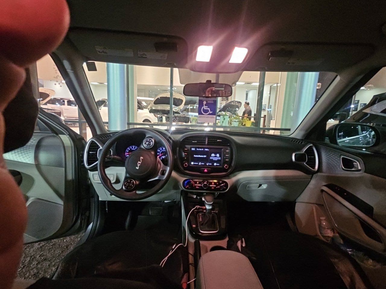 Certified 2022 Kia Soul LX FWD image 13
