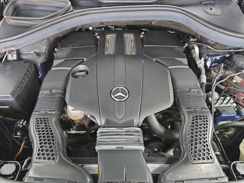 Used 2019 Mercedes-Benz GLS 450 4MATIC image 32