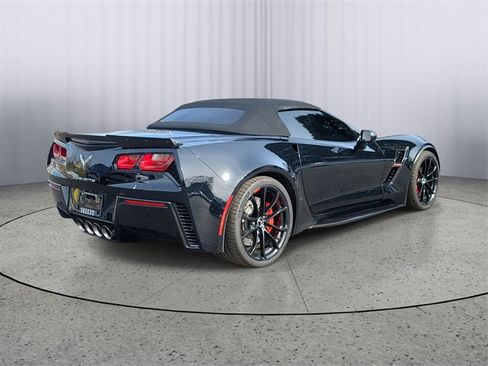 Used 2019 Chevrolet Corvette Grand Sport image 2