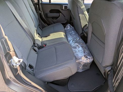 New 2026 Jeep Gladiator Sport image 28