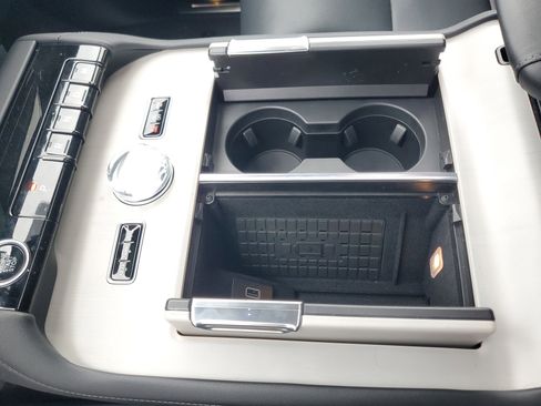 New 2026 Lincoln Navigator Reserve image 26