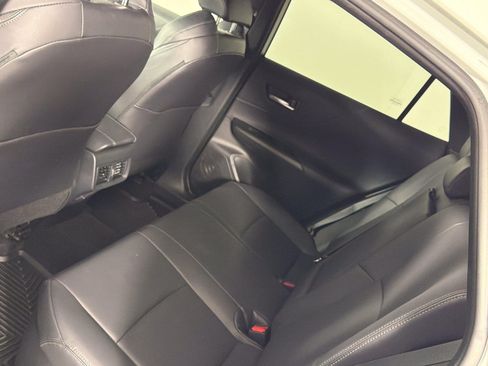 Used 2024 Toyota Venza XLE AWD/4WD image 19