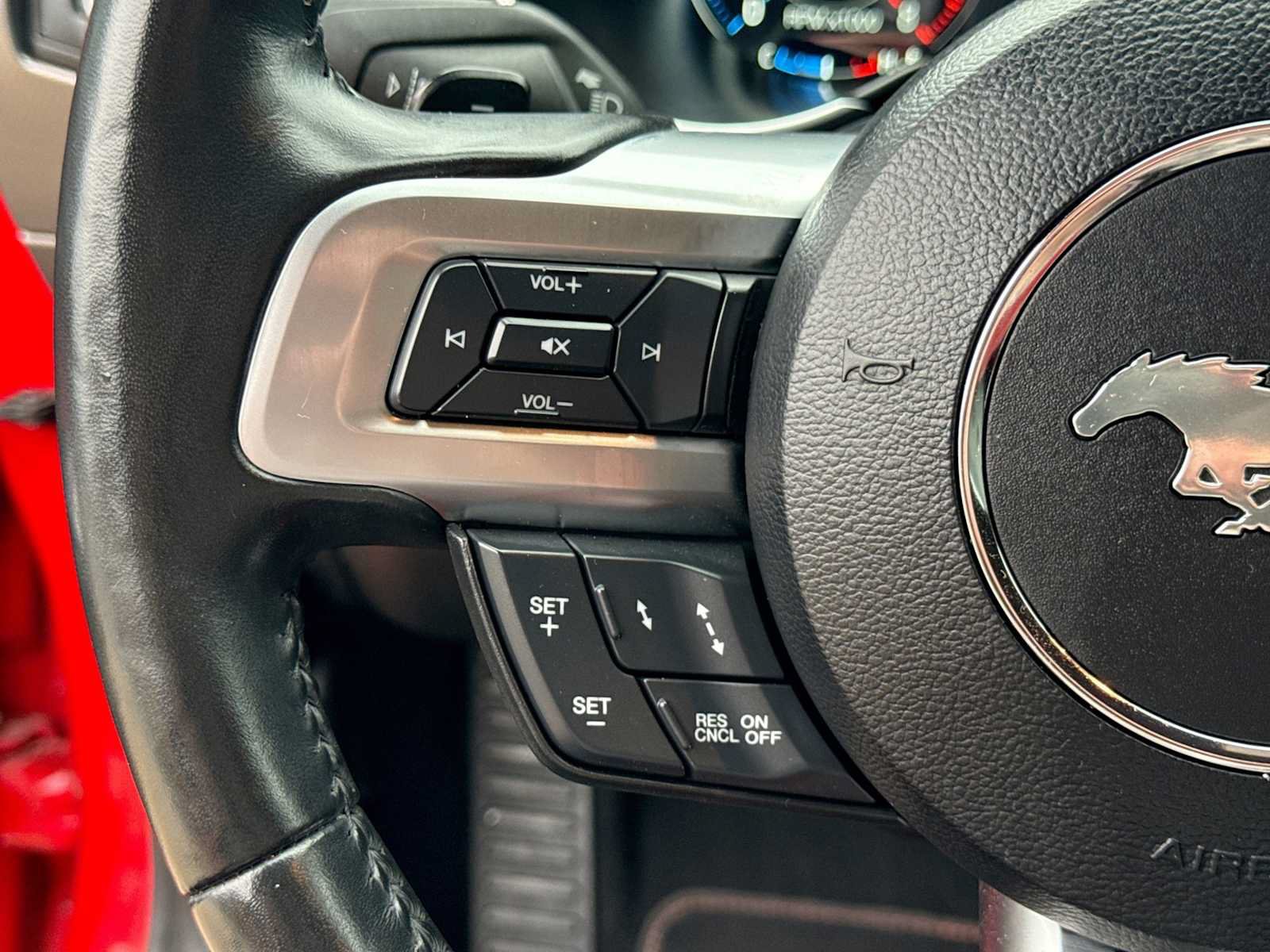 Used 2019 Ford Mustang Premium w/ Equipment Group 201A RWD image 20