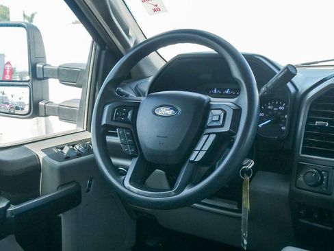 Used 2019 Ford F350 XL w/ Power Equipment Group AWD/4WD image 14