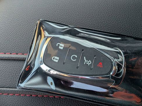 Certified 2025 Chevrolet Blazer RS w/ Driver Confidence II Package image 38