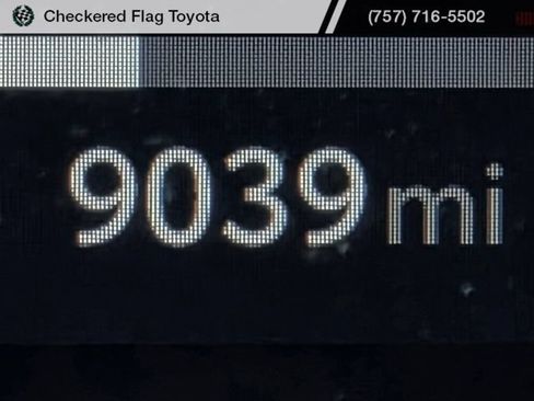 Used 2025 Toyota Tacoma TRD Sport AWD/4WD image 12