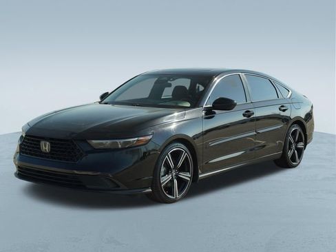 Used 2023 Honda Accord Sport image 3