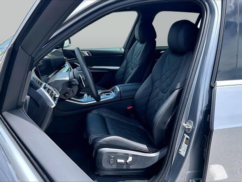 Used 2025 BMW X5 sDrive40i w/ Premium Package RWD image 8