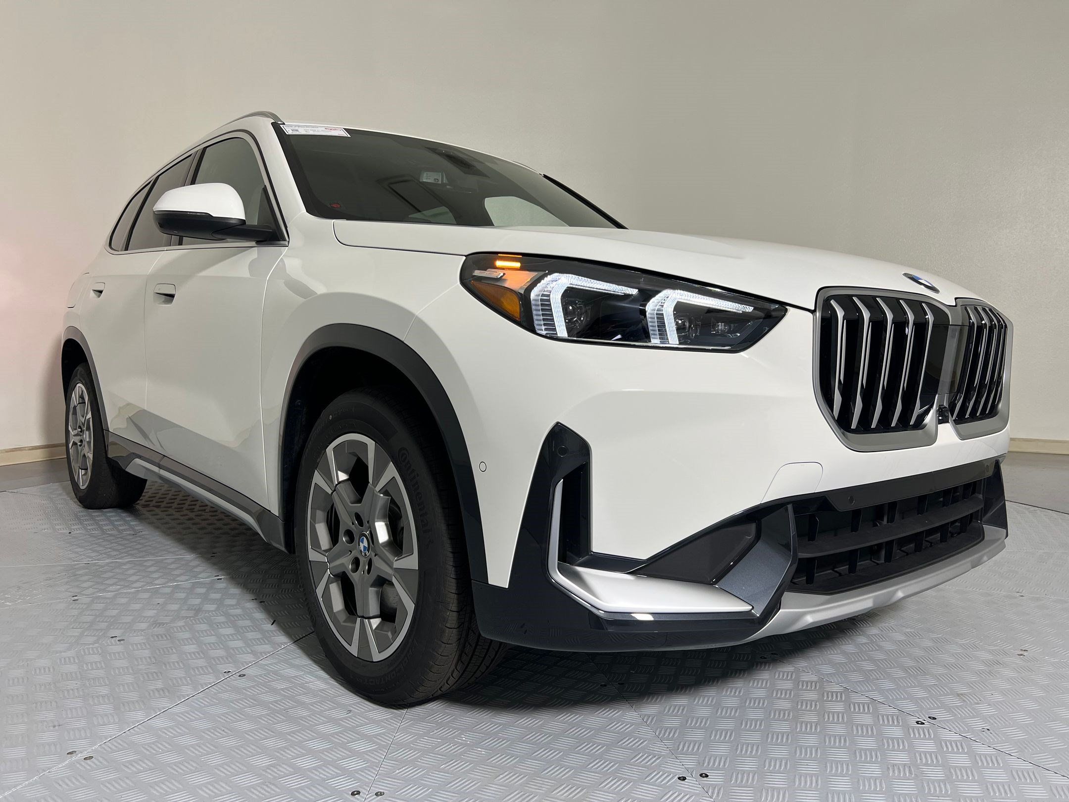 Used 2026 BMW X1 xDrive28i w/ Technology Package AWD/4WD image 7