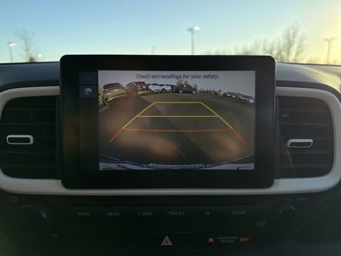 New 2026 Hyundai Venue SEL image 18