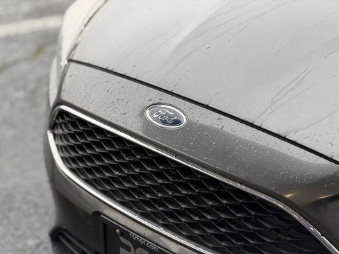 Used 2017 Ford Focus SEL image 8