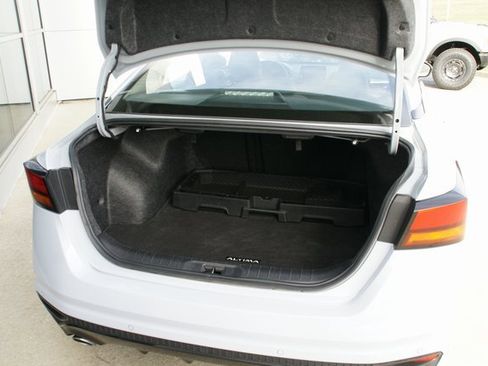 Used 2024 Nissan Altima 2.5 SR image 27