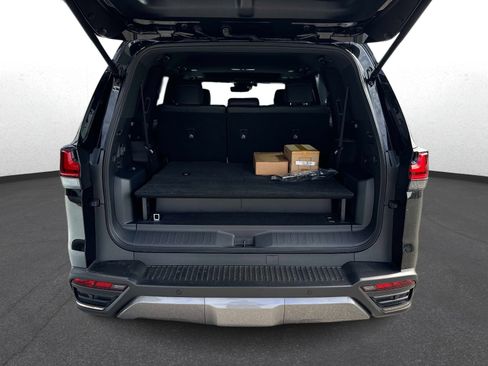 Certified 2025 Lexus LX 700h Overtrail image 45