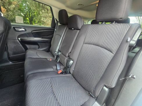 Used 2014 Dodge Journey SXT FWD image 34