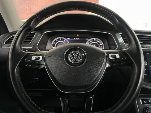 Used 2019 Volkswagen Tiguan SEL image 27
