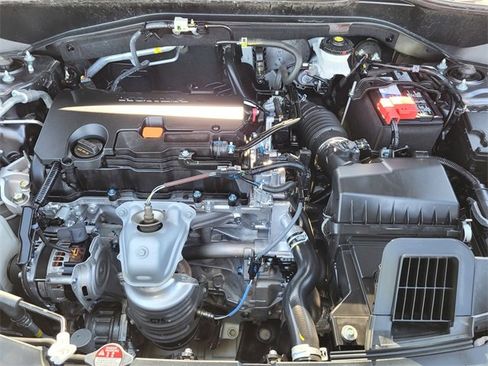 Used 2024 Honda HR-V LX image 27