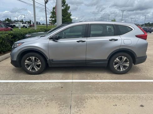 Used 2018 Honda CR-V LX image 3