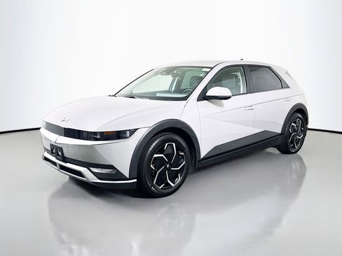 Used 2023 Hyundai Ioniq 5 SEL w/ Cargo Package image 4