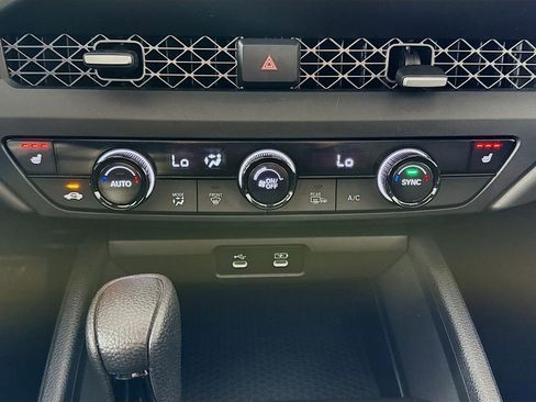 Certified 2023 Honda Accord EX image 11