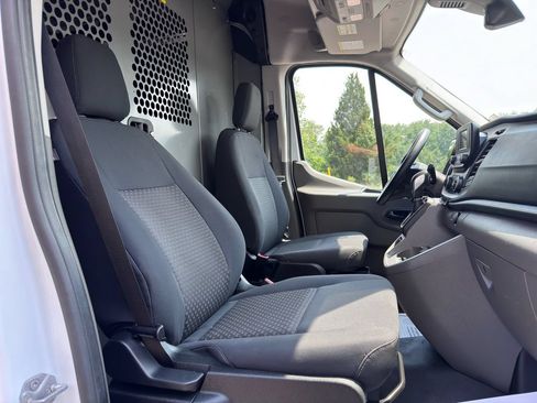 Used 2024 Ford Transit 250 148 Medium Roof w/ Load Area Protection Package RWD image 30