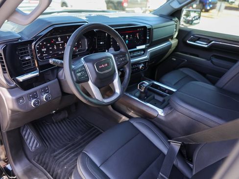 Used 2024 GMC Sierra 1500 SLT AWD/4WD image 13