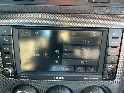 Used 2013 Dodge Challenger R/T image 19