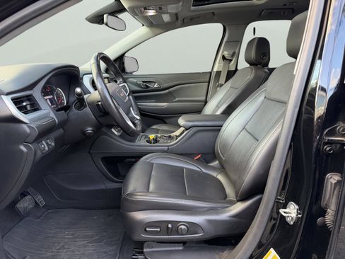 Used 2021 GMC Acadia SLT w/ Premium Package image 25