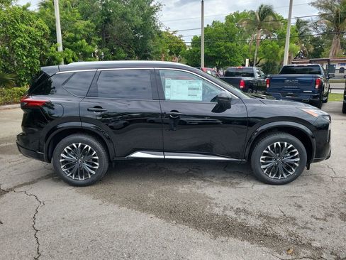 New 2026 Nissan Rogue Platinum AWD/4WD image 8